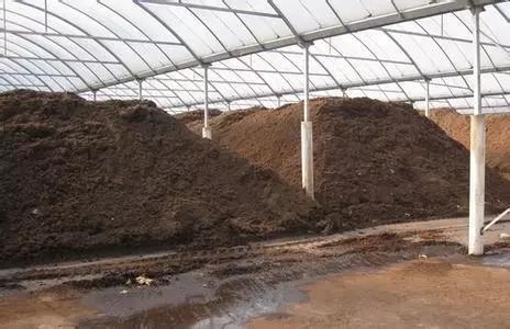 围绕肥料特性、规范存储要求、防火防盗常识等内容开展专项讲解