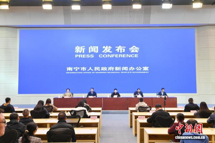 南宁建成100+口袋公园破解民众健身难题