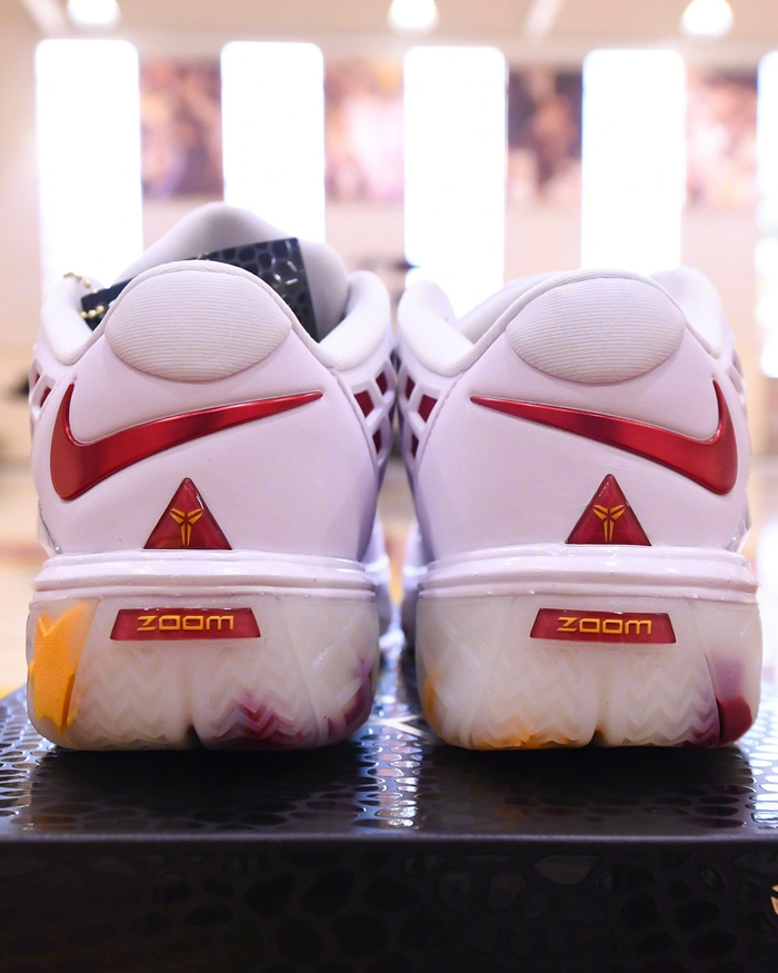 南加大女篮专属Kobe 3 Low PE球鞋正式亮相