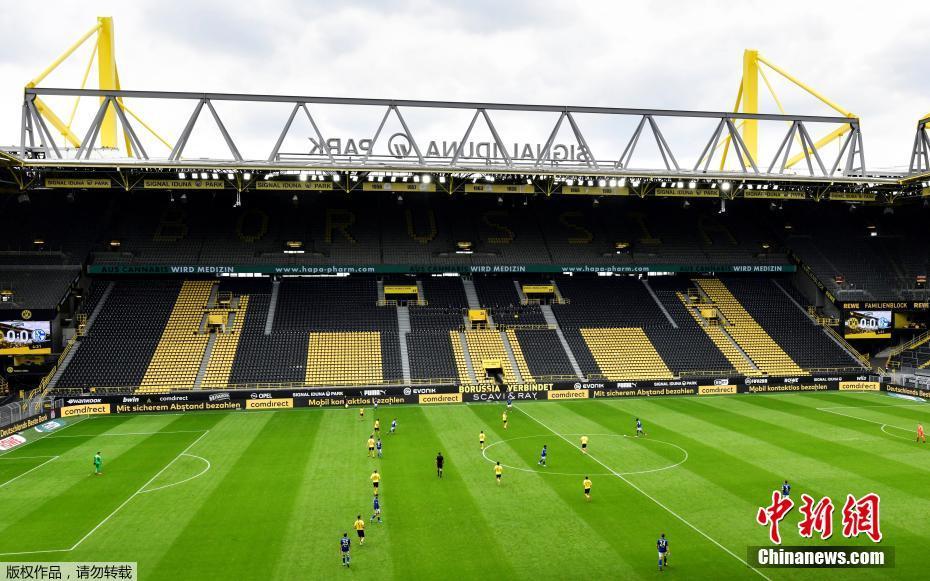 梅西C罗欧冠重逢世界足球日 疫情下的足球记忆与