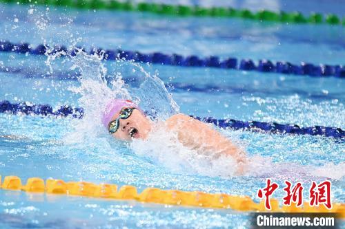 浙江游泳名将柳雅欣备战