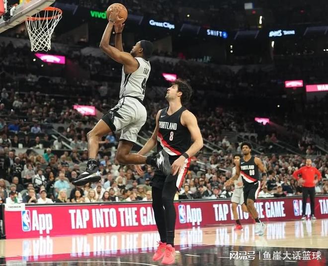 NBA常规赛收官战：雷霆提前锁定西部第一，活塞