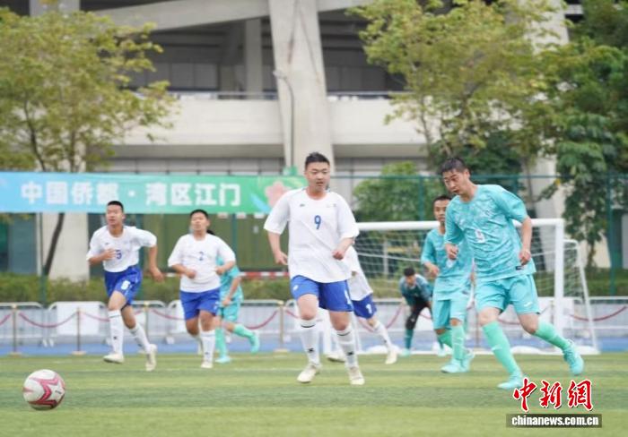 辽宁队在全国第十二届残疾人运动会上以拼搏赢