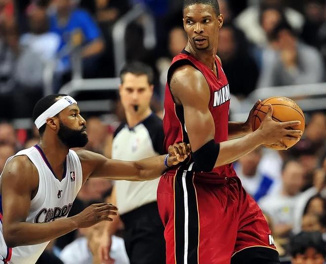 降薪签约成球队夺冠关键：十大球星以牺牲换团